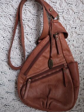 BORN Pebbled Leather Sling Bag Crossbody Backpack